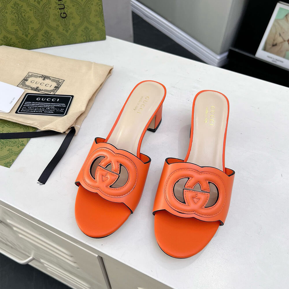 GUCCI Women s Interlocking G slide sandal